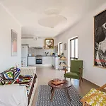 Terraces - In The Centre With Fantastic Views تافيرا