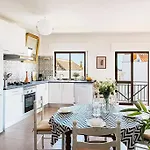 Terraces - In The Centre With Fantastic Views شقة *