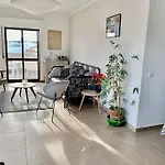 شقة Terraces - In The Centre With Fantastic Views *