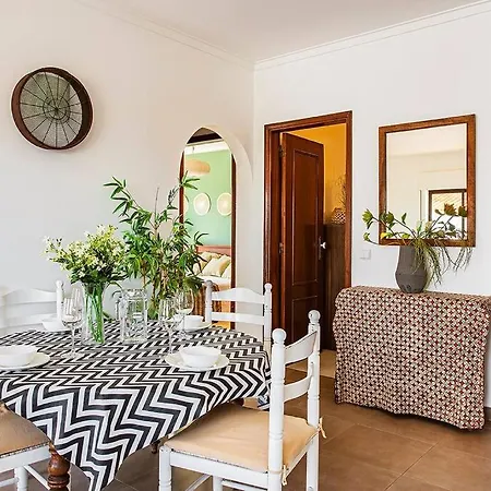 Apartment Terraces - In The Centre With Fantastic Views *